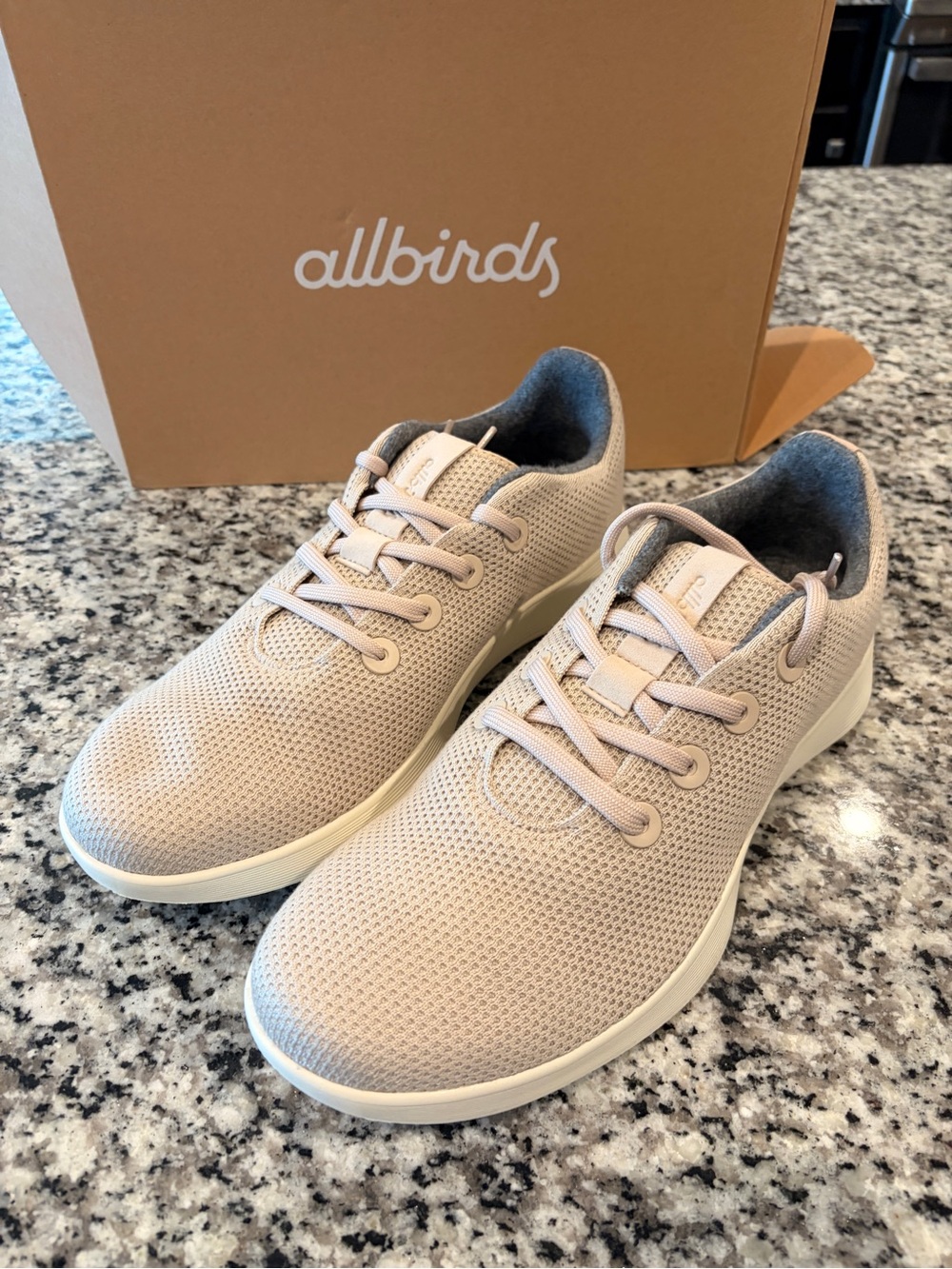Brand New Allbirds Men’s 13.5 Tree Runners
